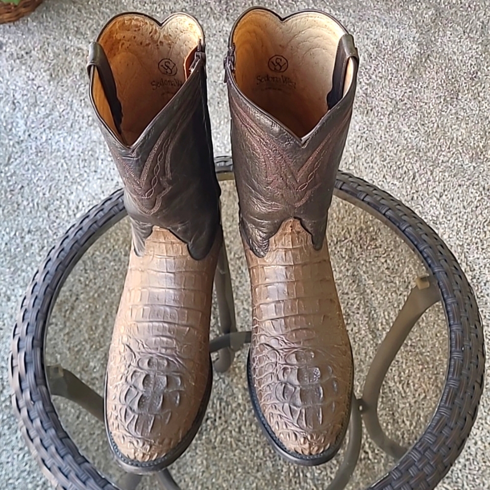 Sedona West Natural Hornback Boots